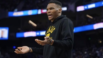 低調看直播-米切尔交易影响湖人行动，送不走韦少去追雷迪什？