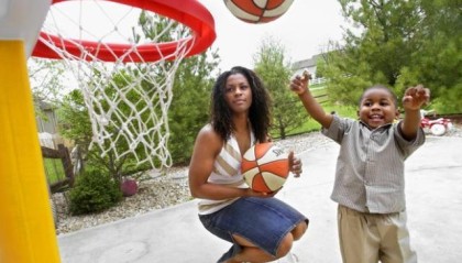 NBA直播-艾维三代人情牵底特律：联手坎宁安成活塞希望